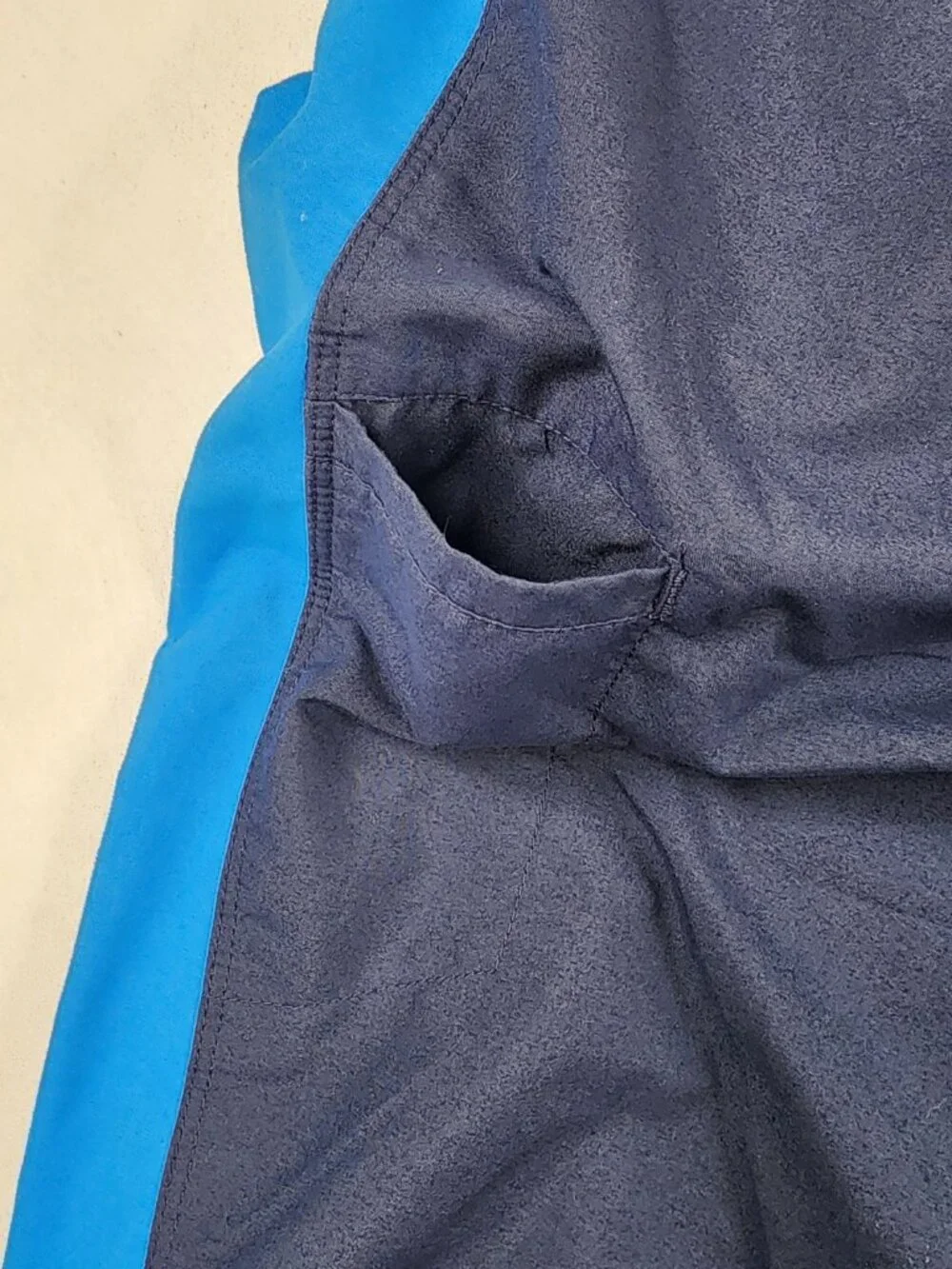 Nike Mens XXL Blue Swim Trunks Shorts Pockets Athletic Drawstring Stretch